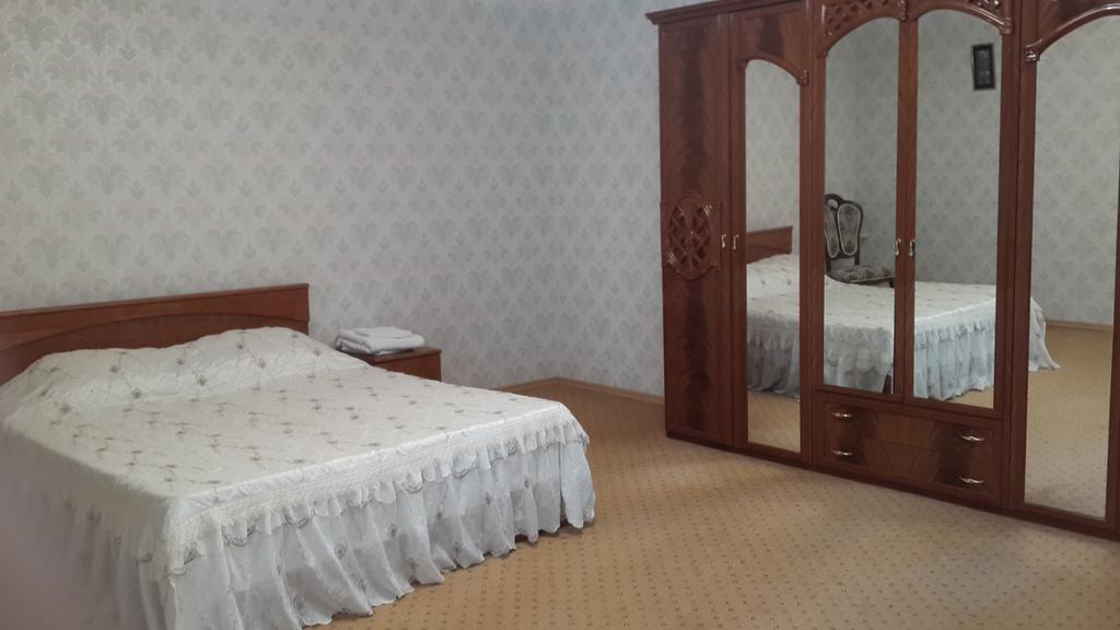 Hotel Zelenaya Aktau  Rom bilde